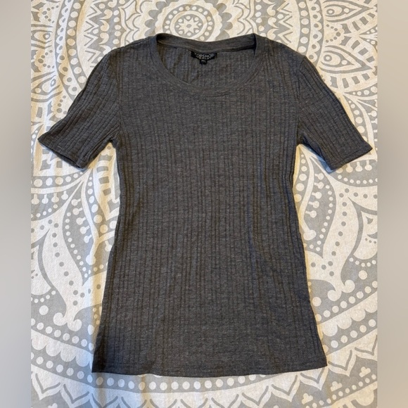 Topshop Tops - Topshop grey tee